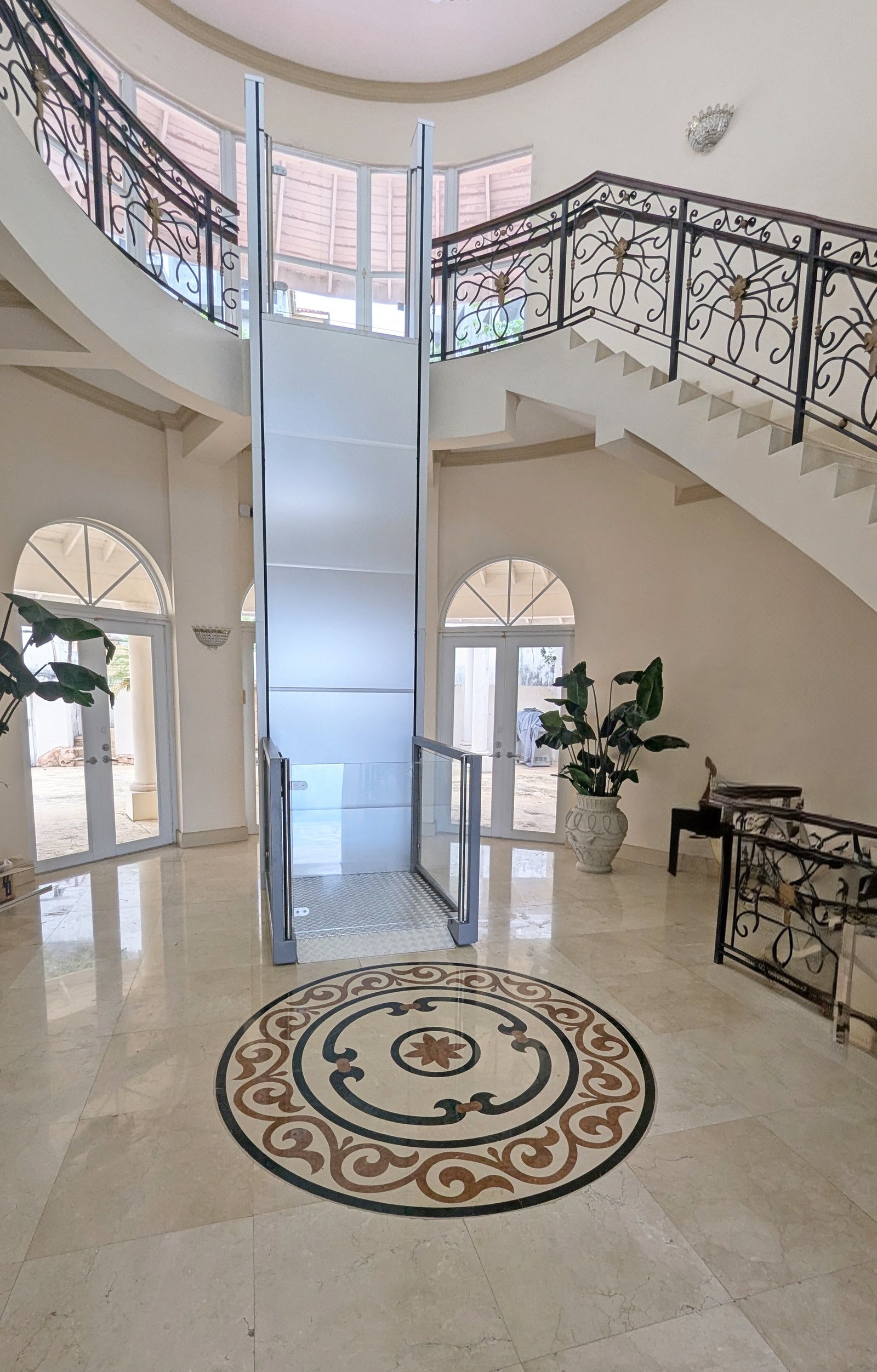 Una Porte piattaforma elevatrice doppia apertura Easelife