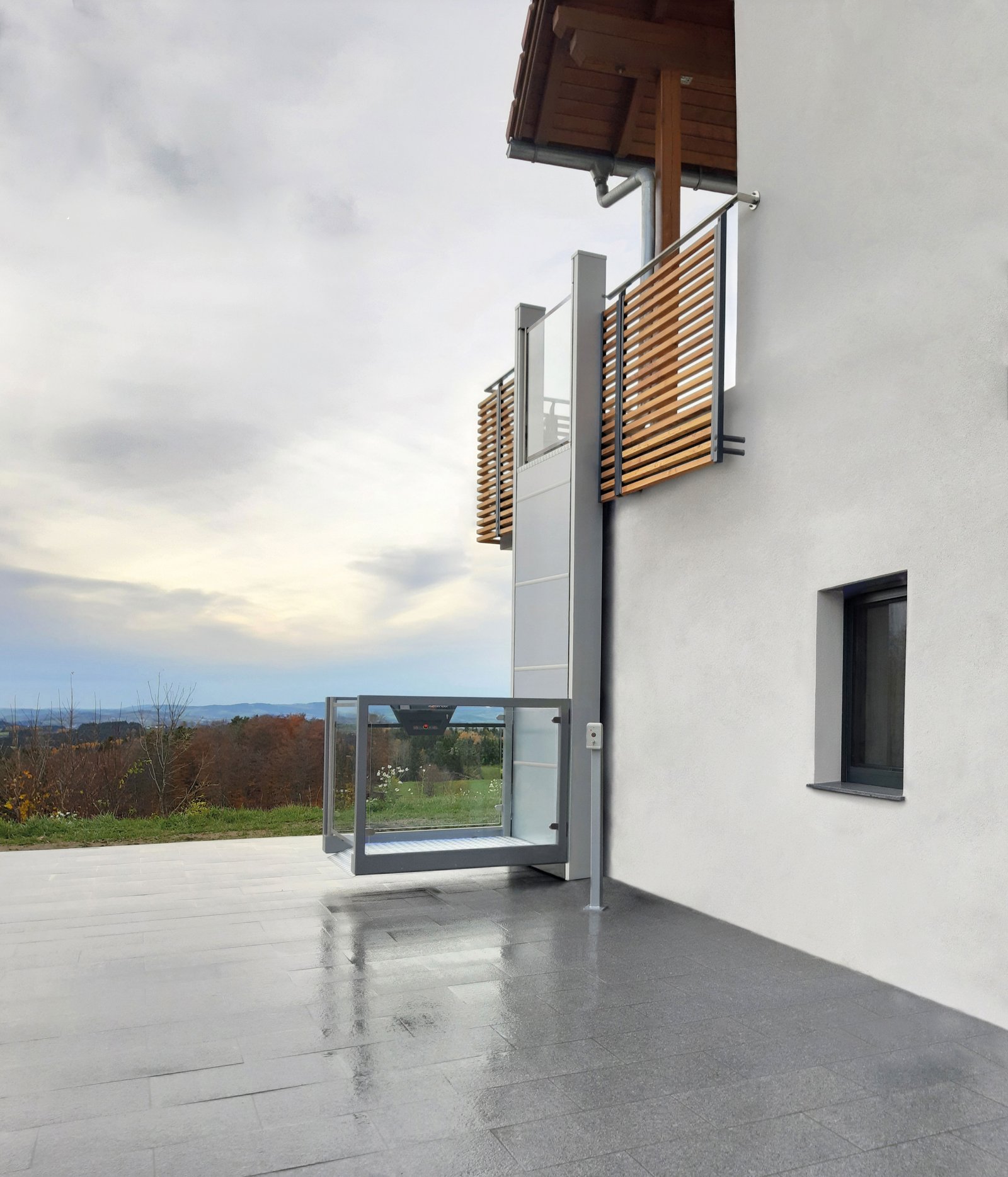 Una Porte installazione esterna vista panoramica