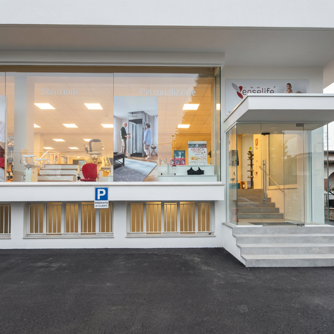 Showroom Easelife — Castano Primo (MI)